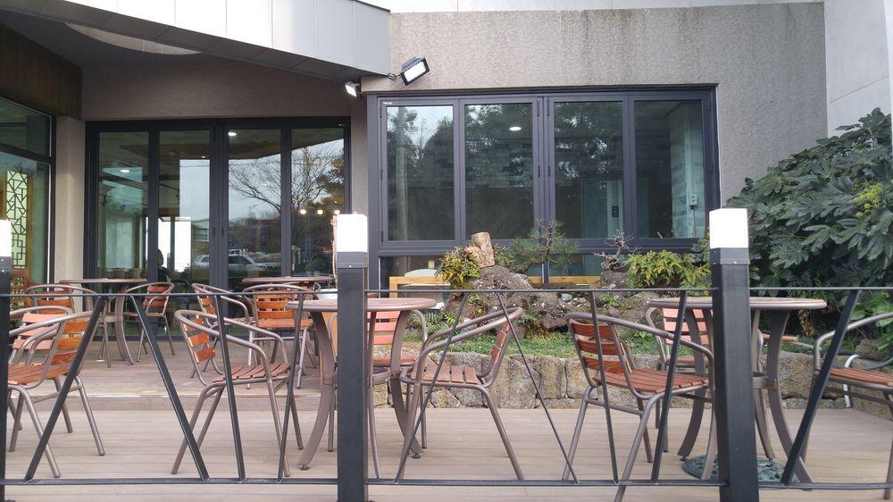Olleyo Resort Seogwipo Exterior photo