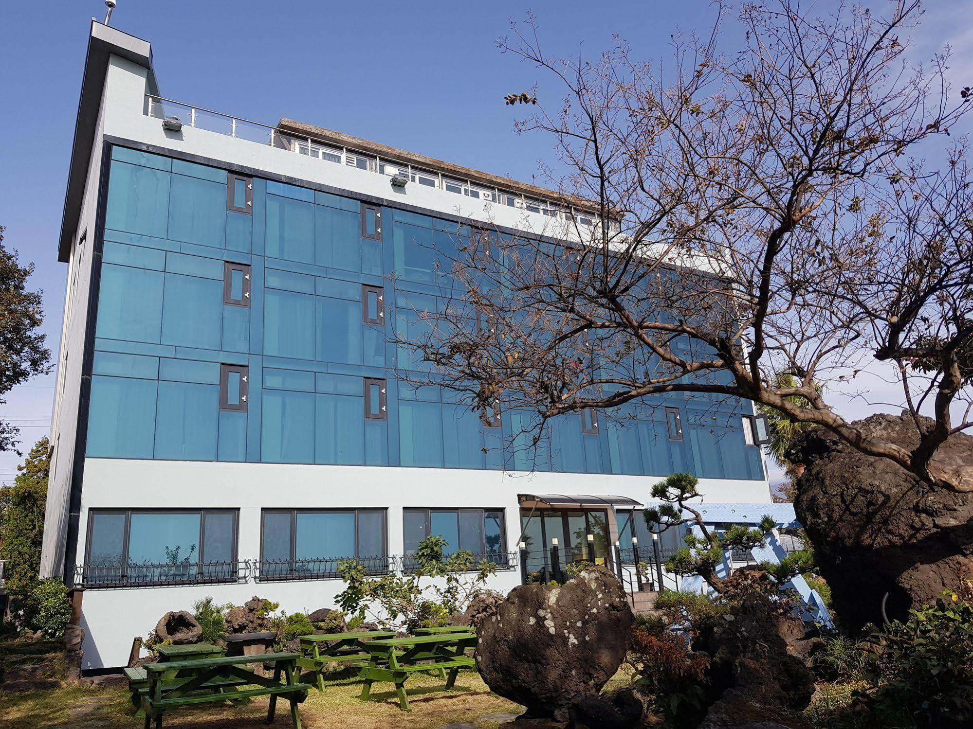 Olleyo Resort Seogwipo Exterior photo