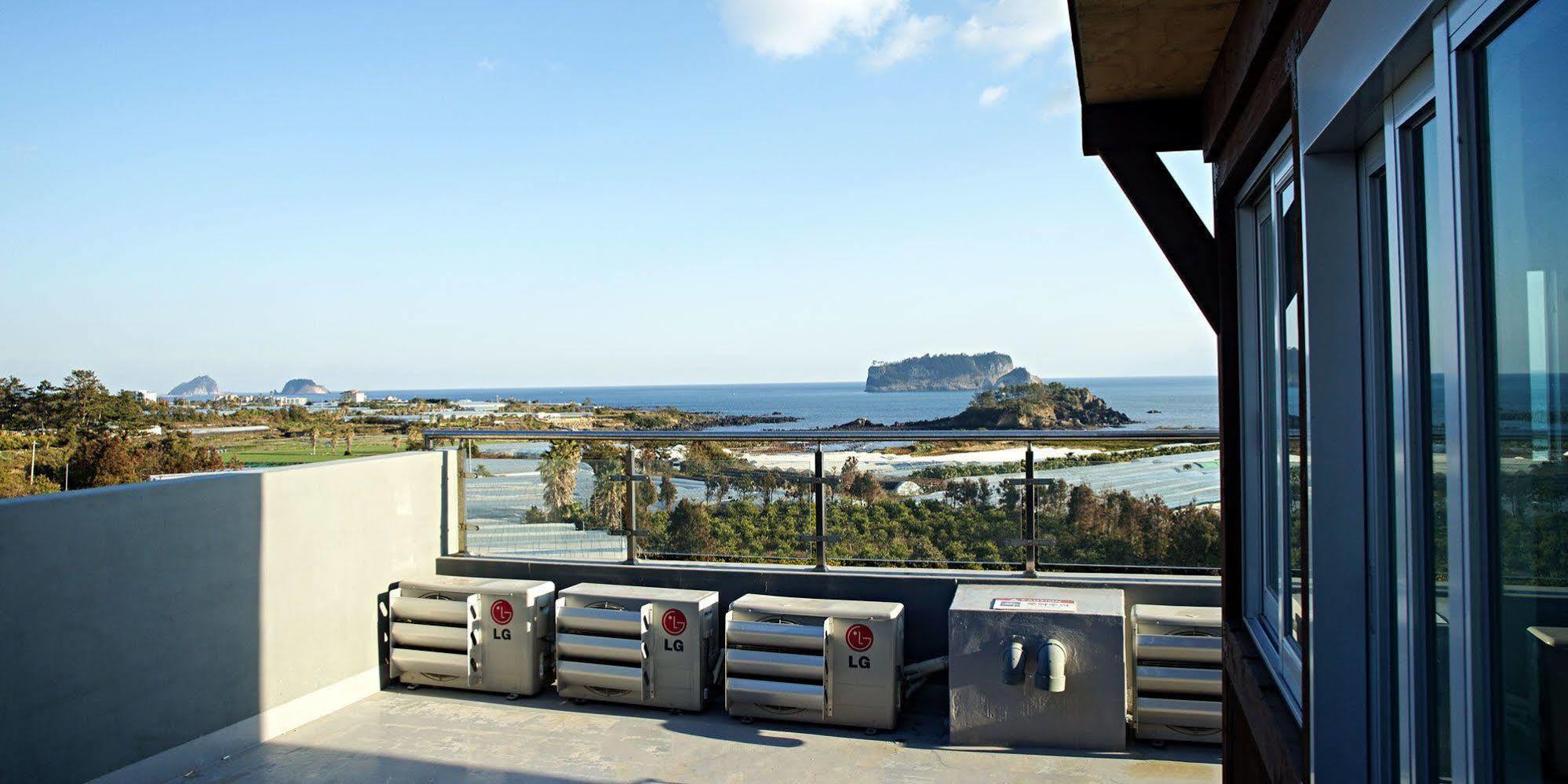 Olleyo Resort Seogwipo Exterior photo